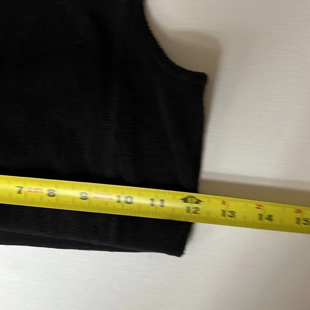 NWT Zara Women's Black Cropped Tank Top - Picture 2 of 8